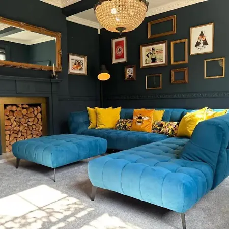 Kexby House *